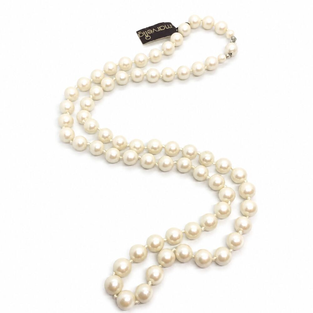 VINTAGE Faux MARVELLA PEARL Necklace Long Knotted Strand Wedding Classic